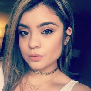 Meet your Posher, Lesli